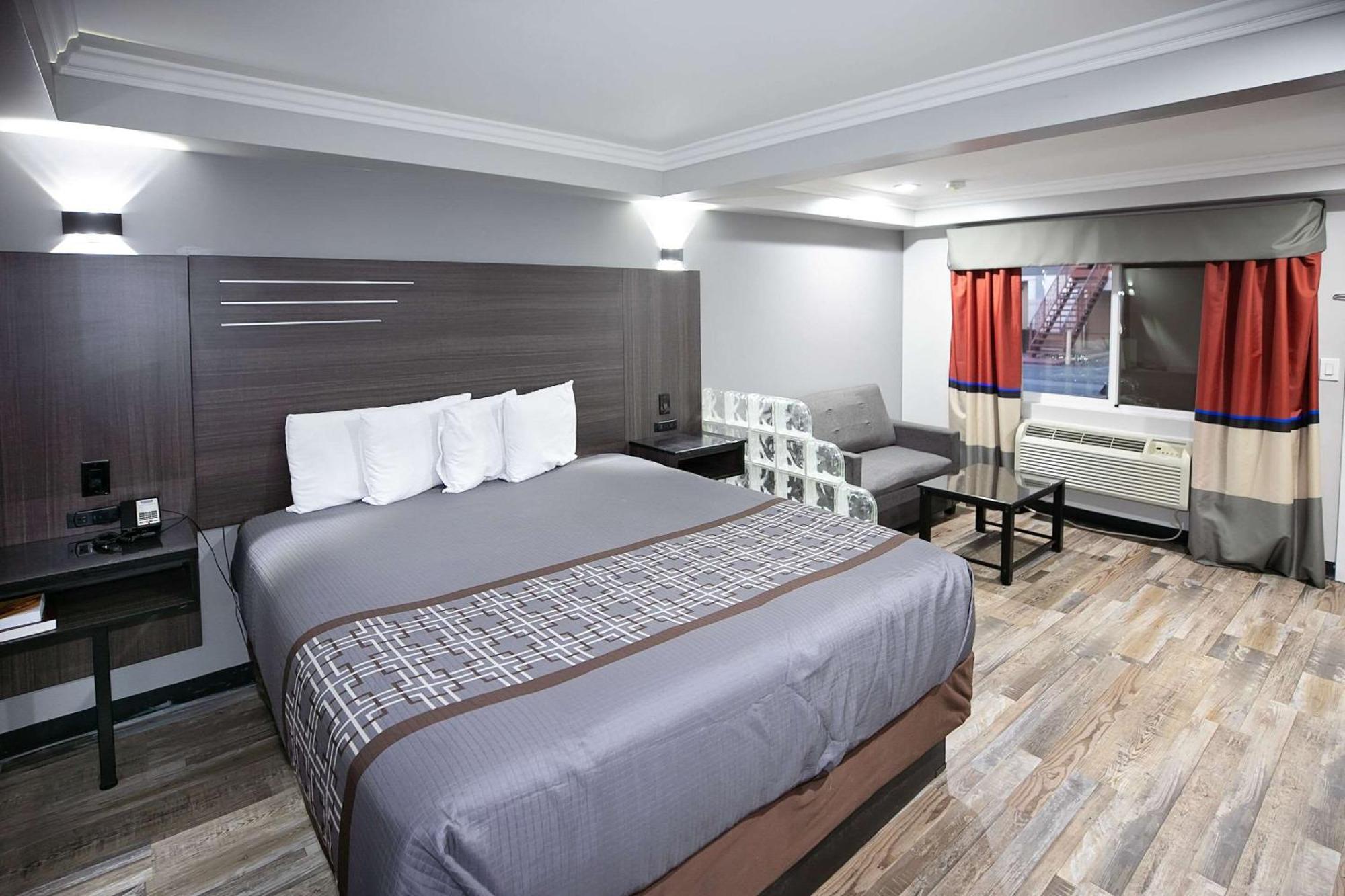 Rodeway Inn & Suites Беллфлавер Екстер'єр фото