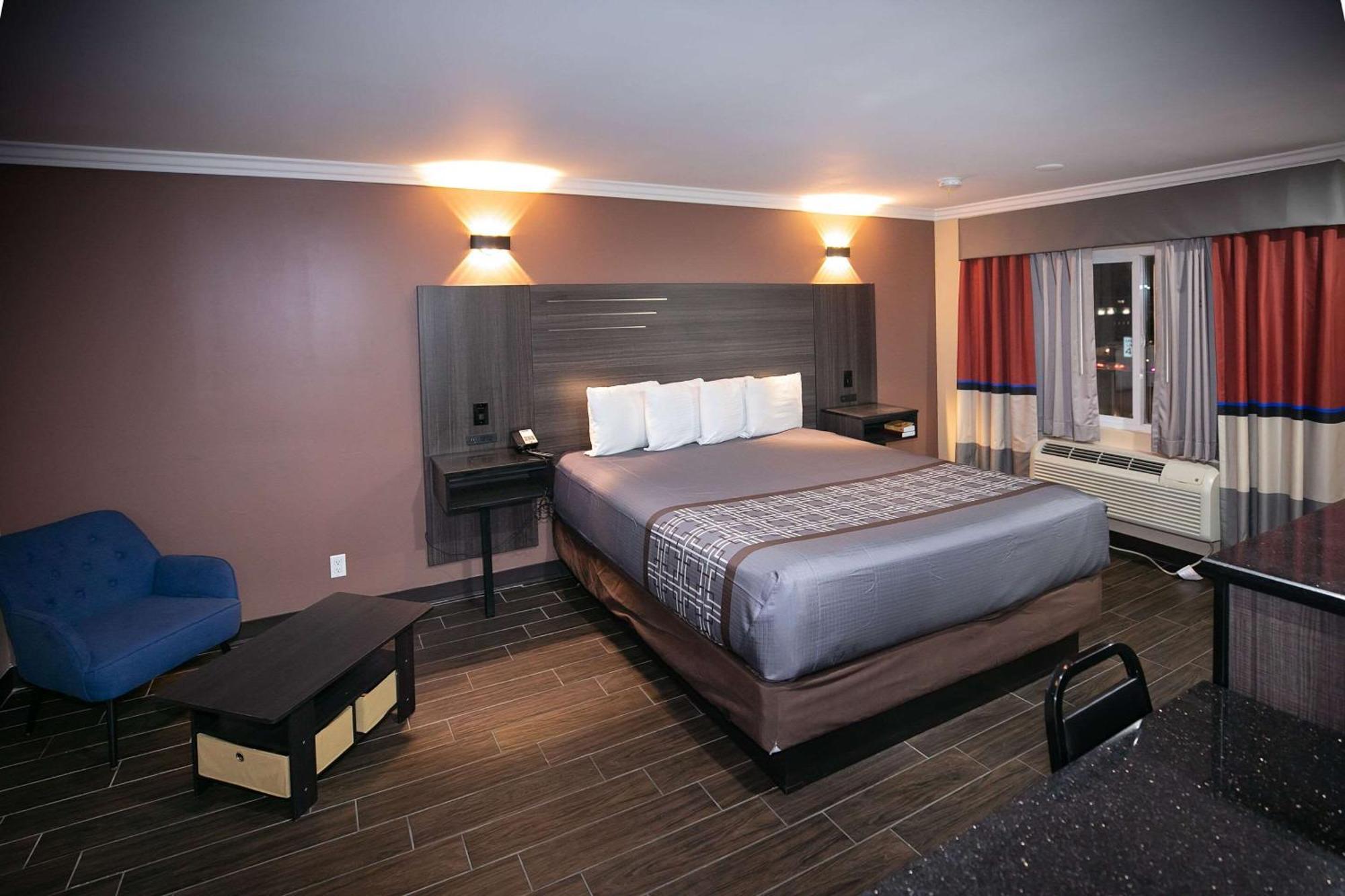 Rodeway Inn & Suites Беллфлавер Екстер'єр фото