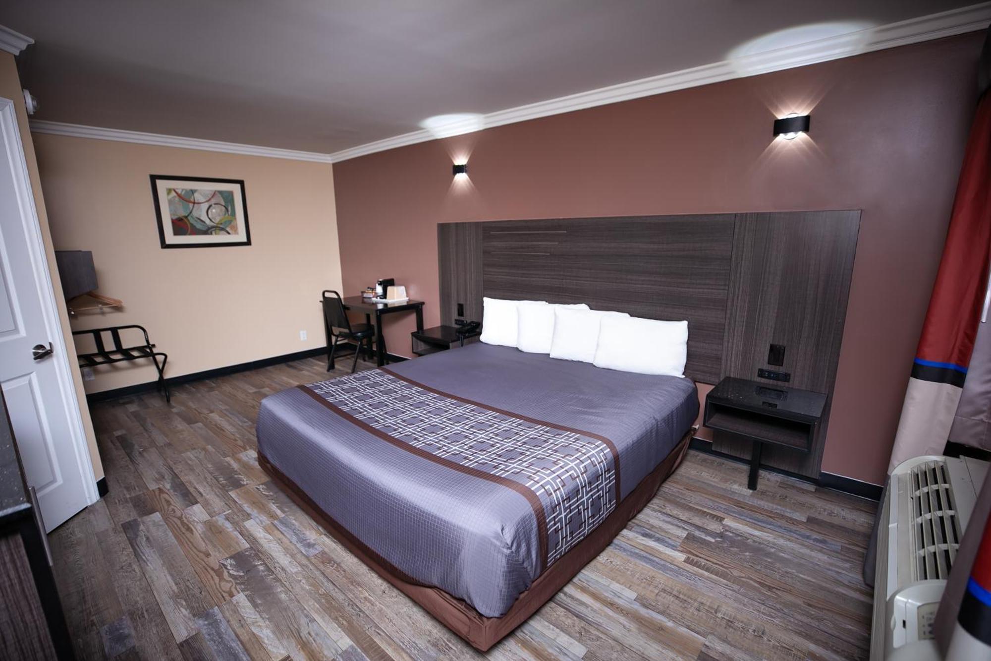 Rodeway Inn & Suites Беллфлавер Екстер'єр фото