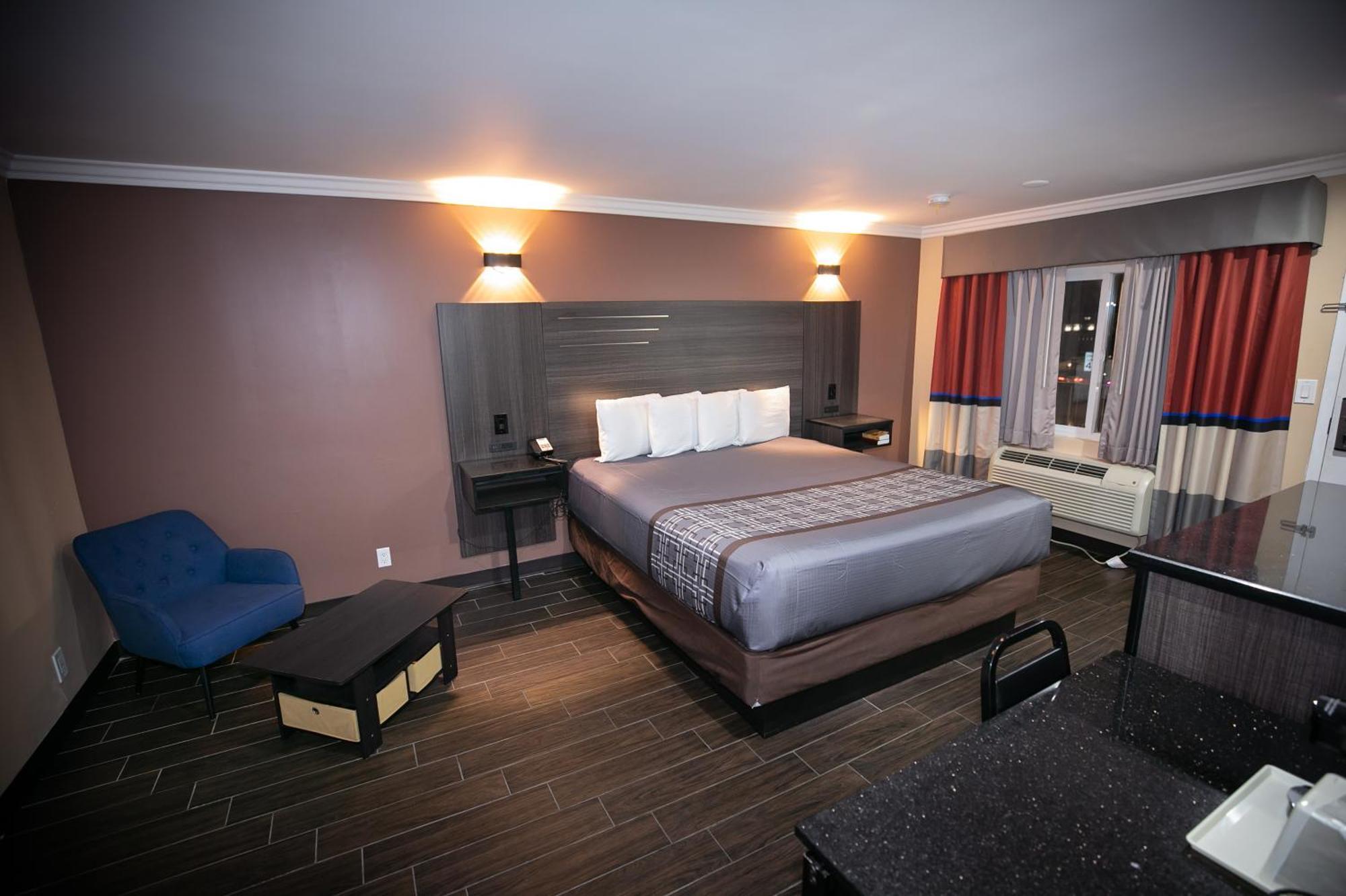 Rodeway Inn & Suites Беллфлавер Екстер'єр фото