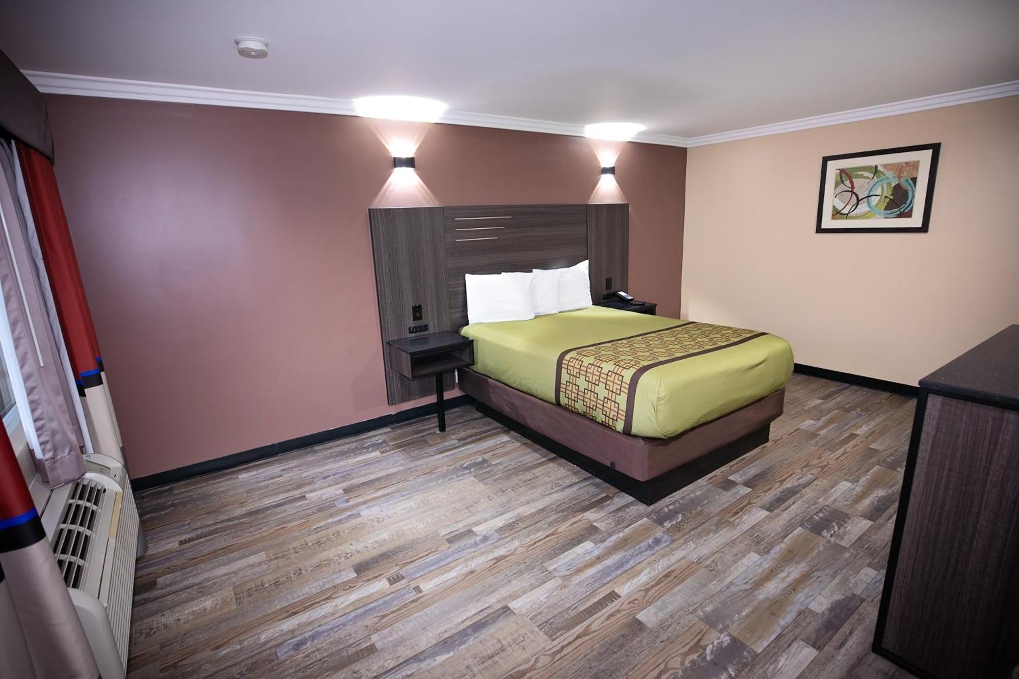 Rodeway Inn & Suites Беллфлавер Екстер'єр фото
