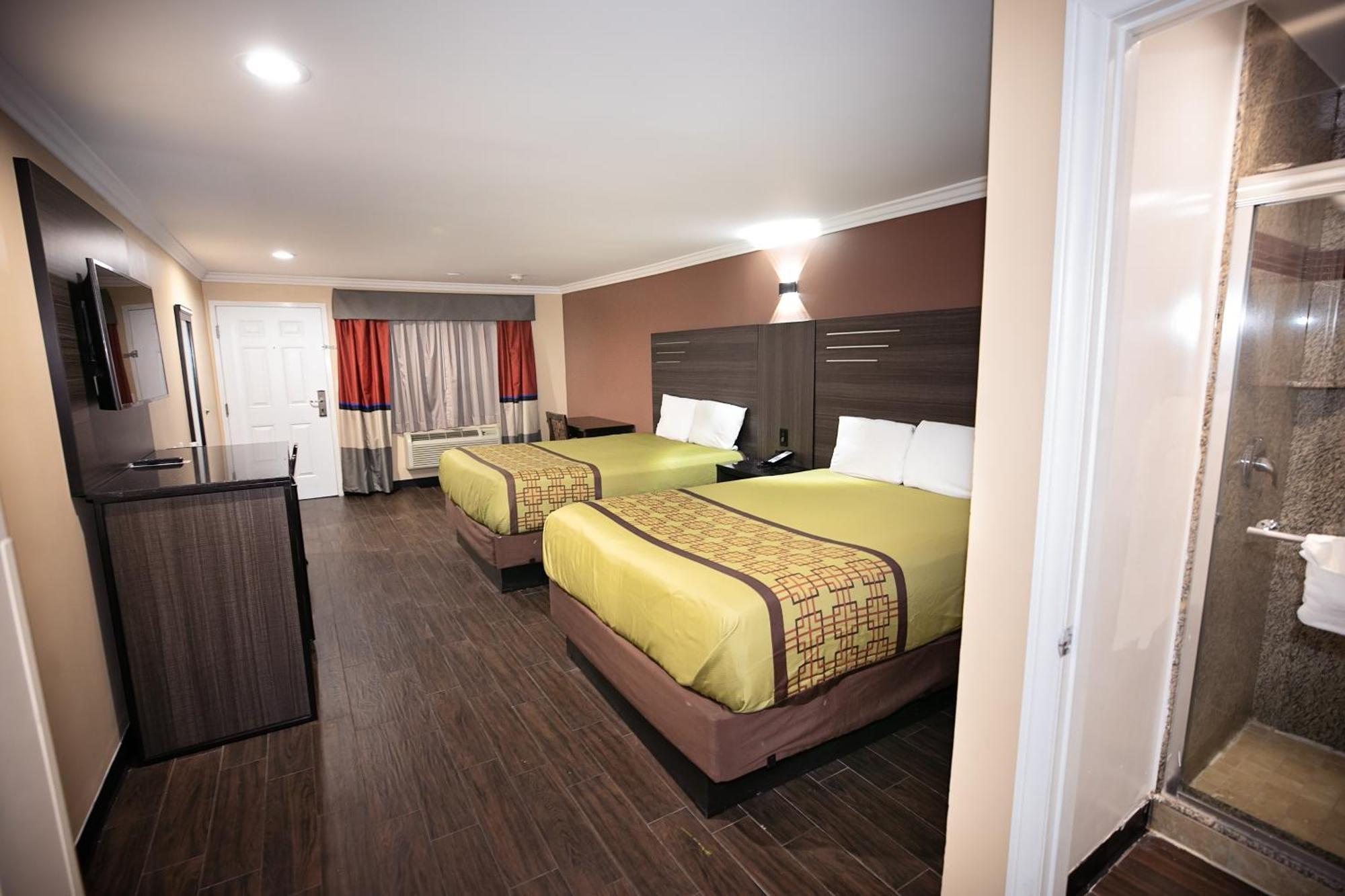 Rodeway Inn & Suites Беллфлавер Екстер'єр фото